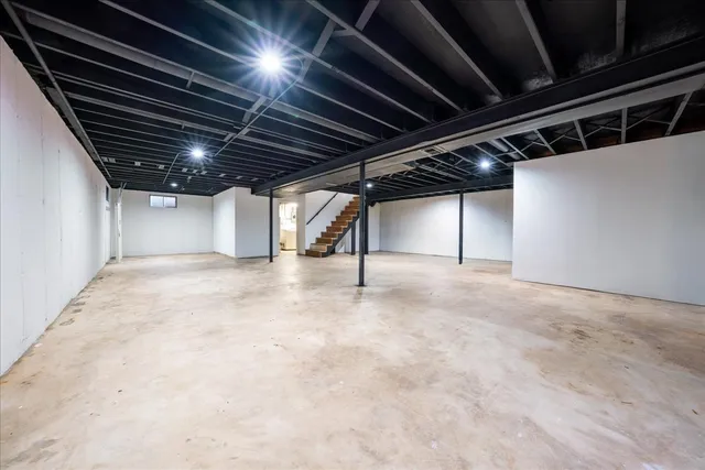 a view of empty room