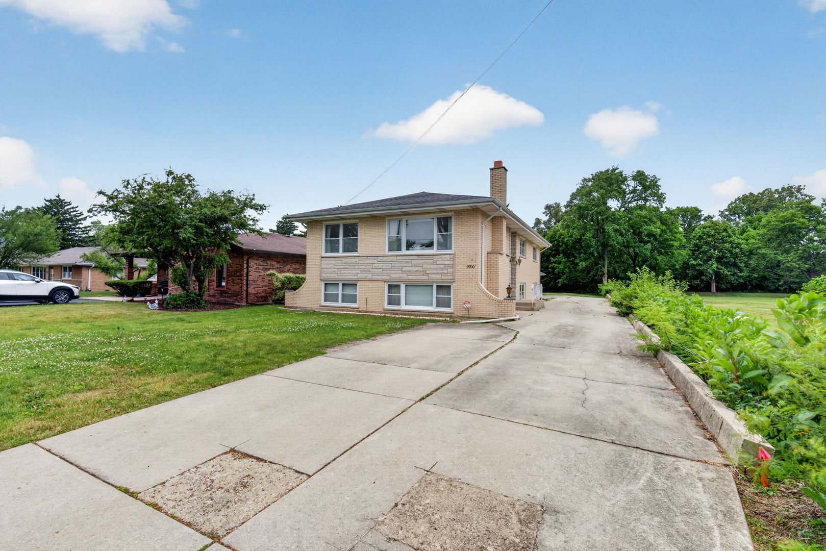 9700 West 58th Street Countryside, IL 60525 - Photo 2 of 57