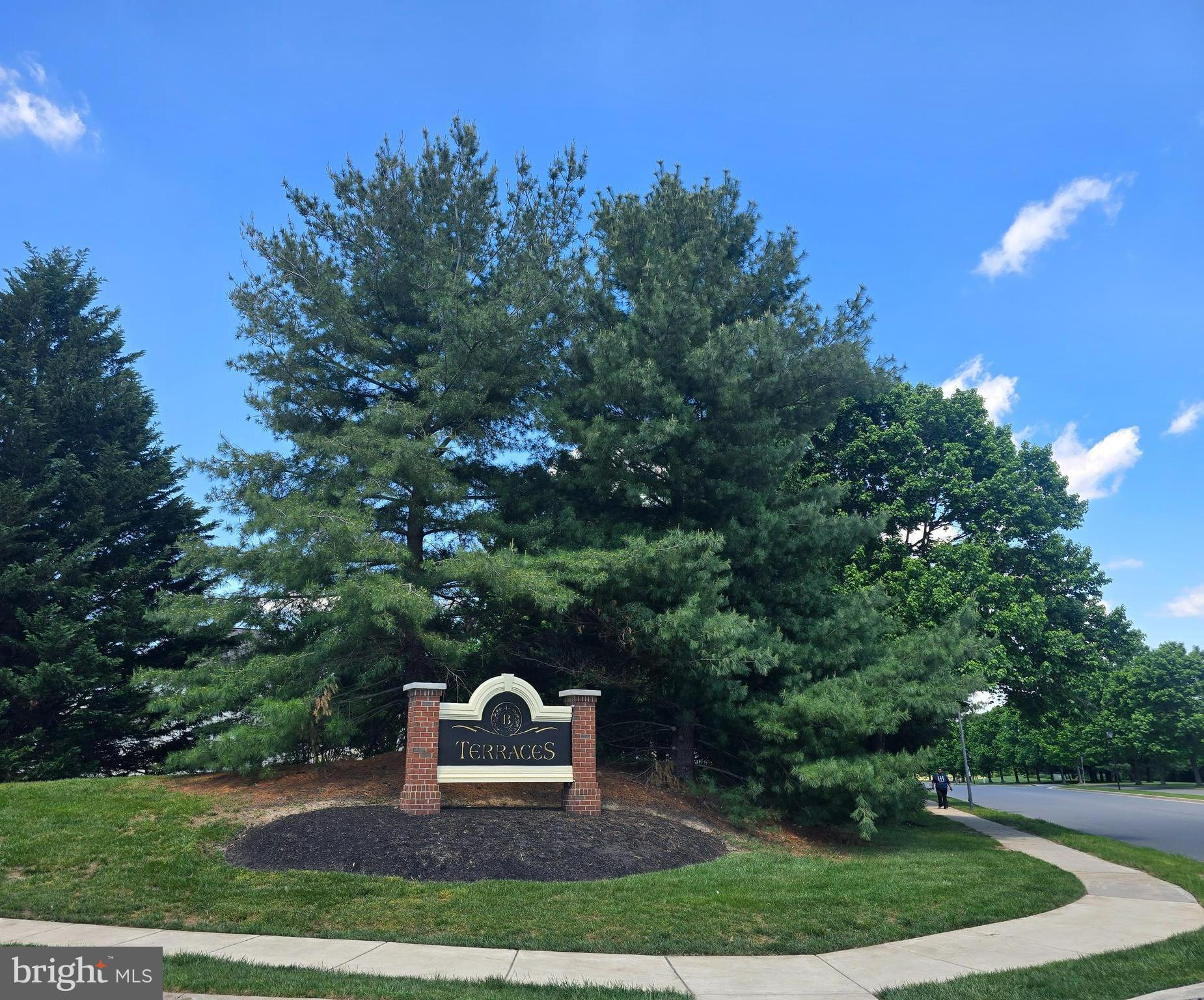 77 Wicklow Road Bear, DE 19701 - Photo 43 of 54 a view of a bench in the garden