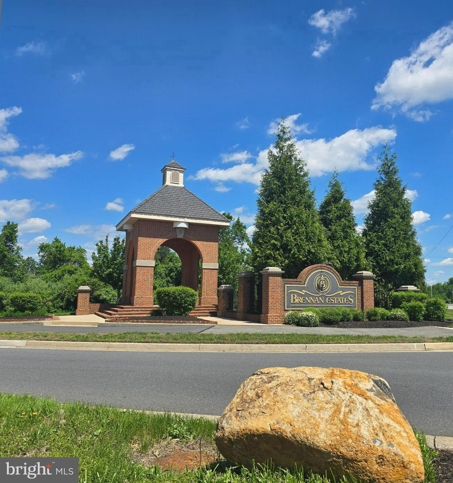77 Wicklow Road Bear, DE 19701 - Photo 10 of 54 a front view of a house with garden