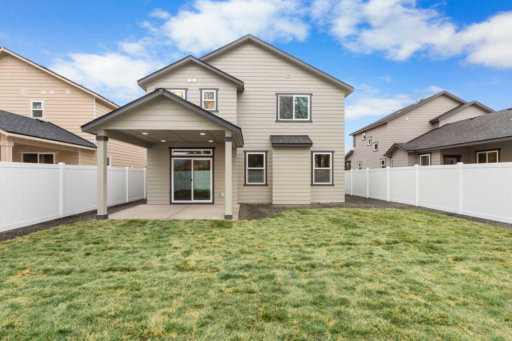 304 North Viewmont Road Greenacres, WA 99016 - Photo 2 of 26 Gallery Image 2
