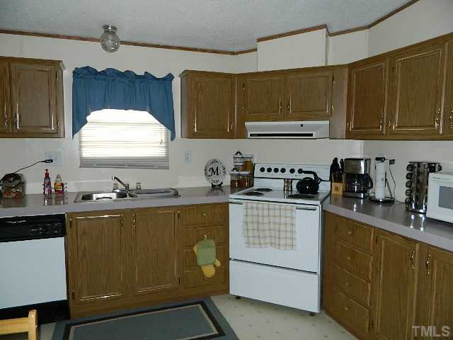 1195 Massengill Pond Road Angier, NC 27501 - Photo 7 of 16 Gallery Image 7