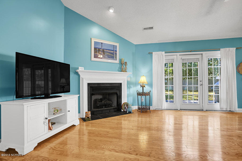 6308 Stapleton Road Wilmington, NC 28412 - Photo 5 of 29 6308StapletonRoad-06