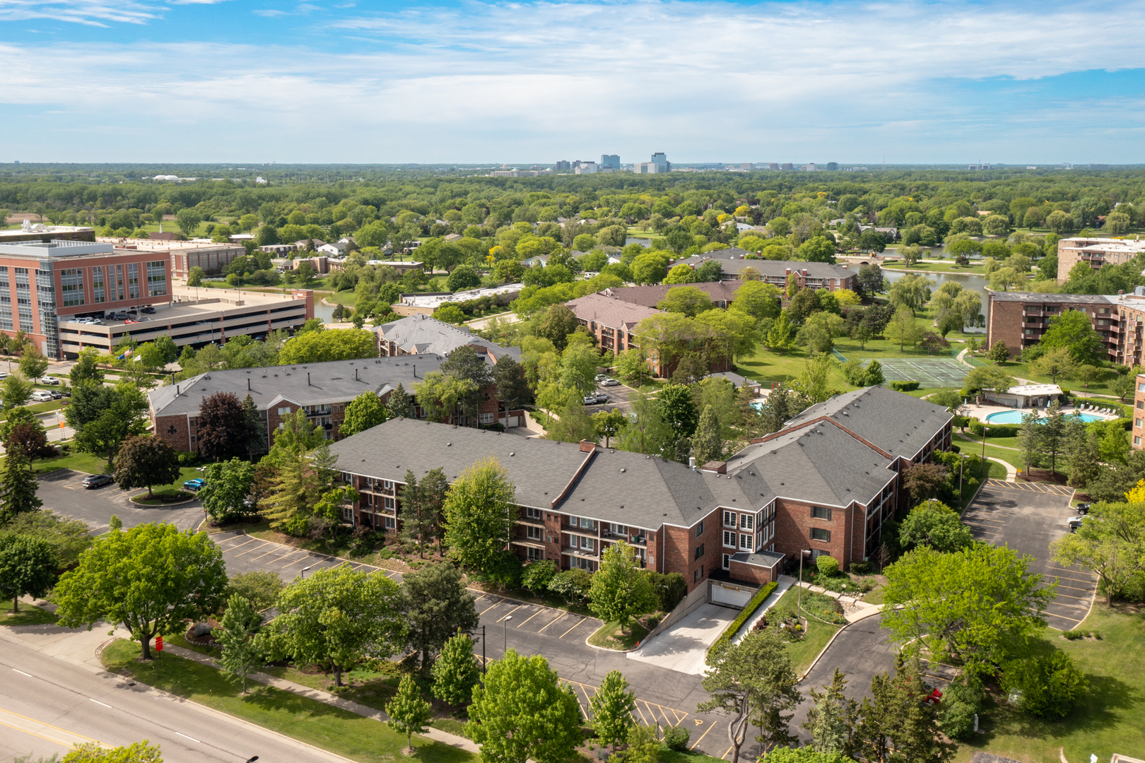 815 Leicester Road, Unit 219 Elk Grove Village, IL 60007 - Photo 2 of 26 an aerial view of residential house with outdoor space
