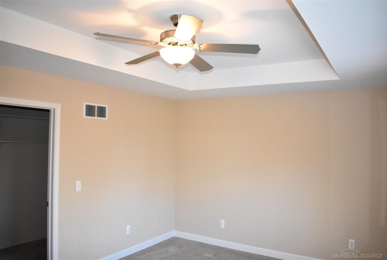 54750 Ridge Road New Baltimore, MI 48047 - Photo 17 of 25