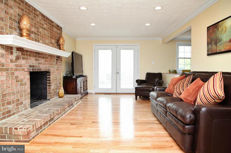 9224 Briarchip Street Laurel, MD 20708 - Photo 18 of 26 Family Room