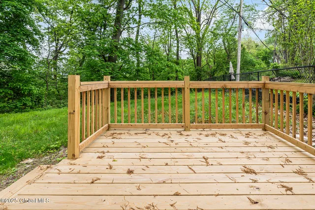 $2,000 | 98 Mt Hope Drive, Albany, NY 12202