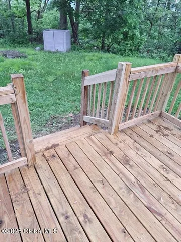 $2,000 | 98 Mt Hope Drive, Albany, NY 12202