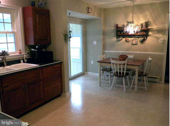 2230 Ridgemont Drive Finksburg, MD 21048 - Photo 9 of 24 Kitchen