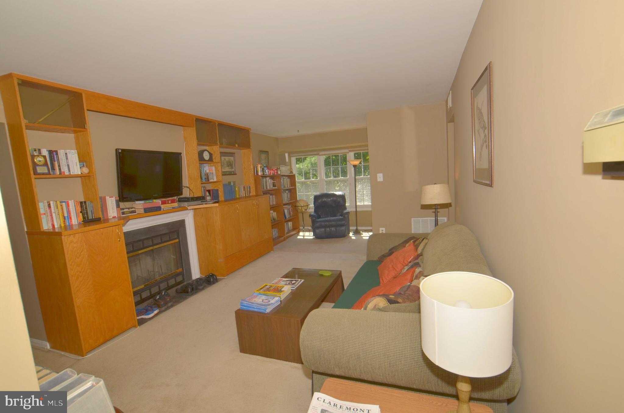 7 Normandy Square Court, Unit F Silver Spring, MD 20906 - Photo 3 of 26 Gallery Image 3