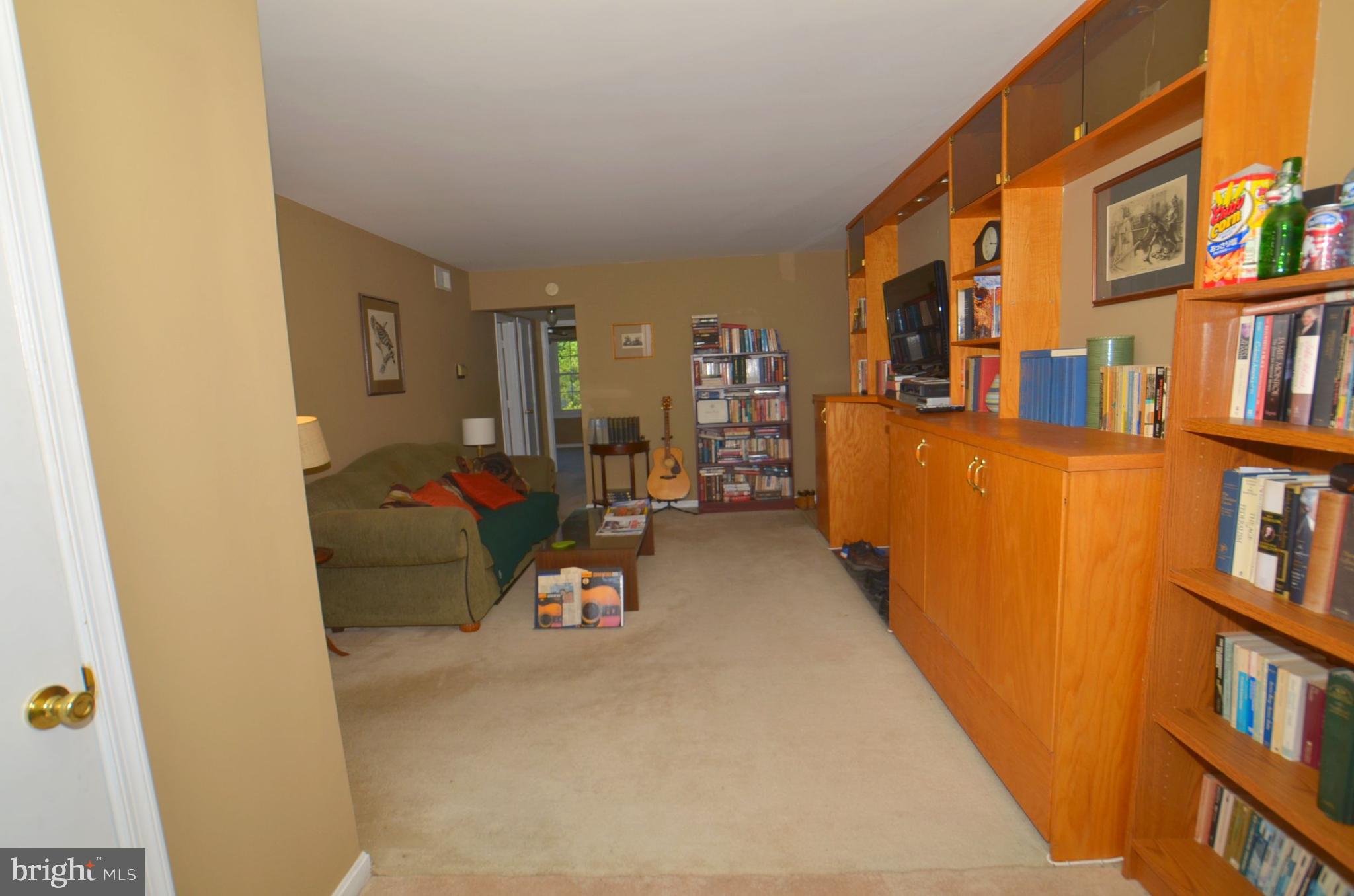7 Normandy Square Court, Unit F Silver Spring, MD 20906 - Photo 4 of 26 Gallery Image 4