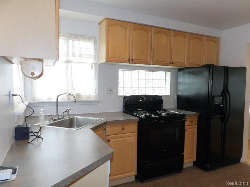 15418 Champaign Road Allen Park, MI 48101 - Photo 21 of 37