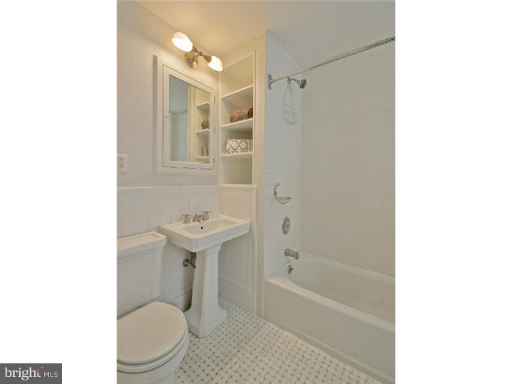 1900 Rittenhouse Square, Unit 4C Philadelphia, PA 19103 - Photo 9 of 14