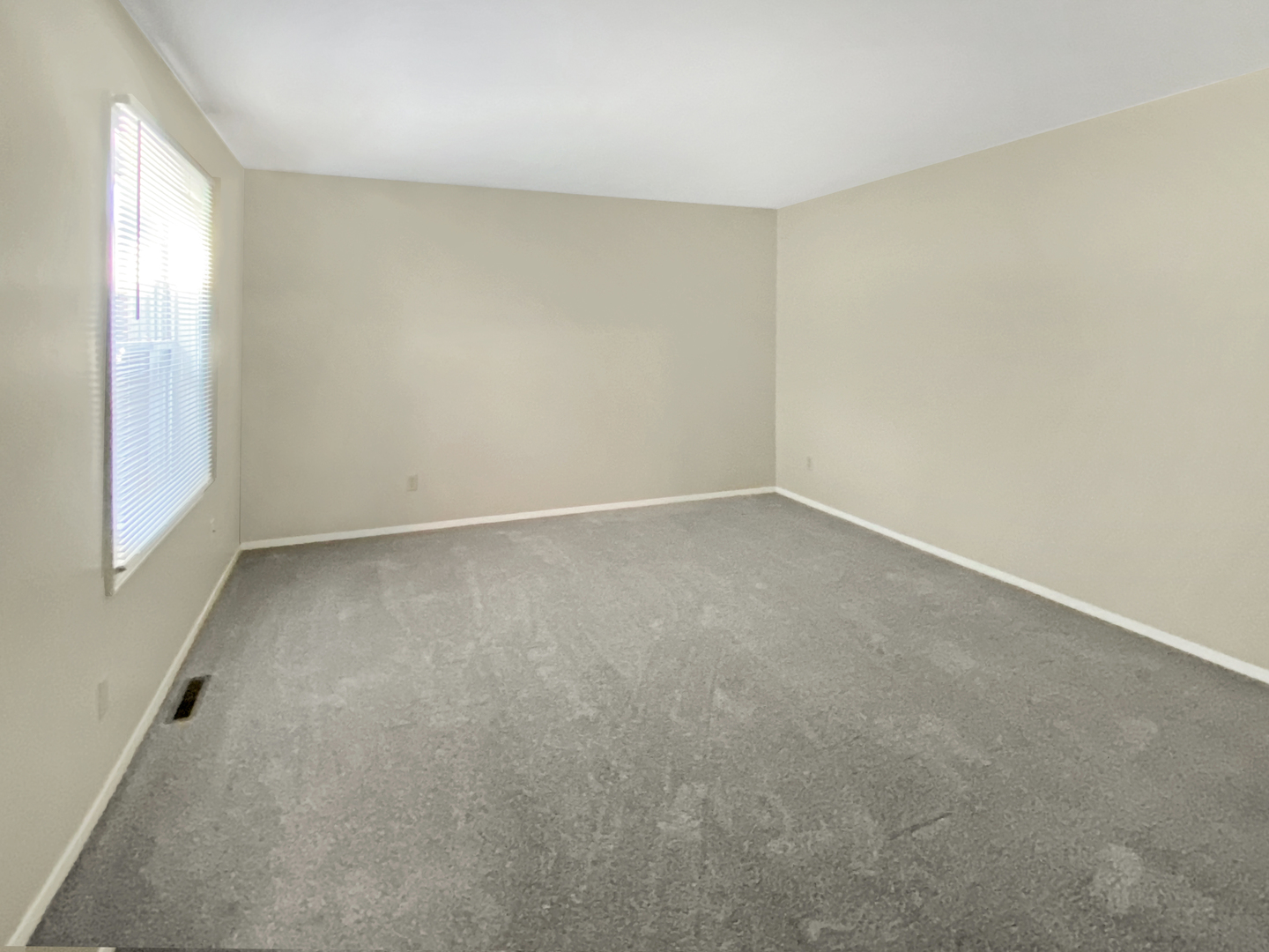 36934 Illinois Rte 59, Unit 4 Ingleside, IL 60041 - Photo 7 of 10 Gallery Image 7
