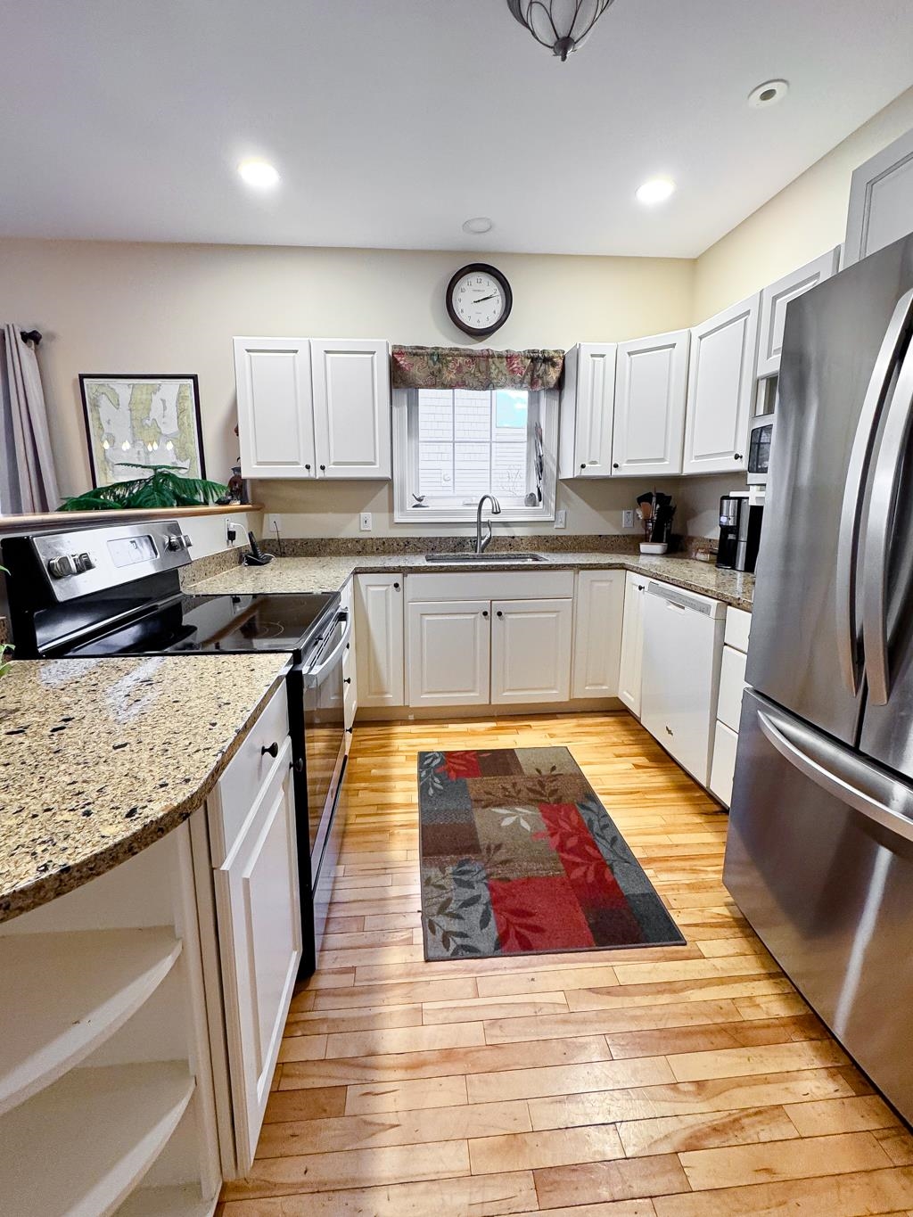 1446 Marble Island Road Colchester, VT 05446 - Photo 3 of 28