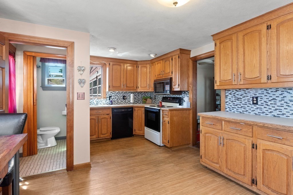 2 Grant Road Salem, MA 01970 - Photo 11 of 35 Gallery Image 11