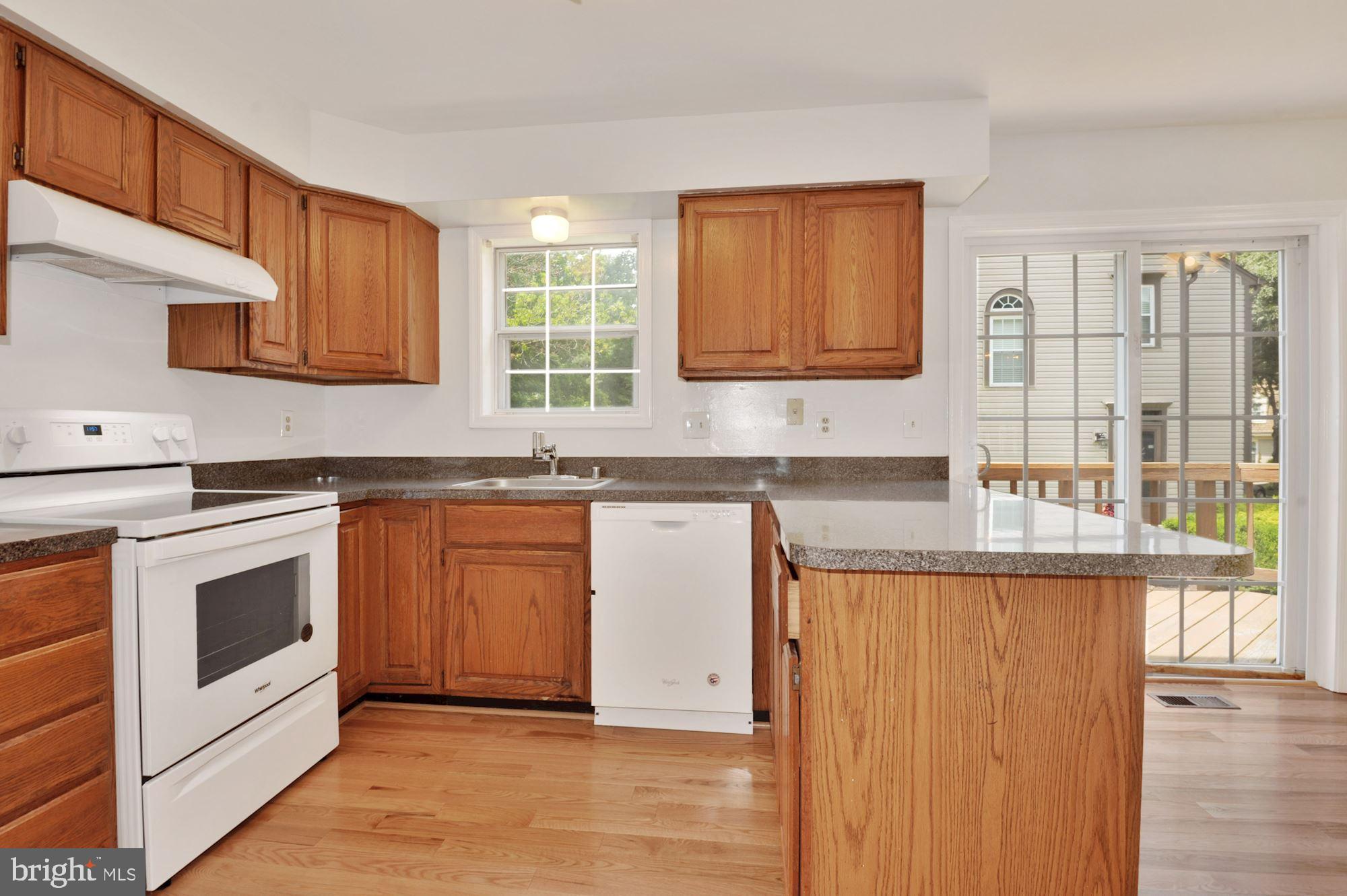 11951 Sentinel Point Court Reston, VA 20191 - Photo 10 of 42