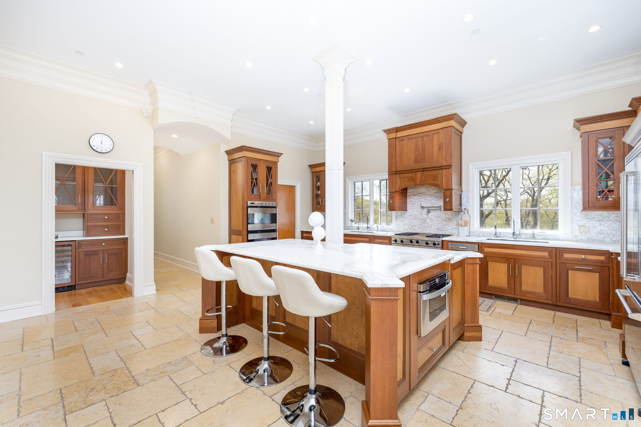 40 Parsons Way Avon, CT 06001 - Photo 12 of 40 Oversized island with ample prep space and open flow
