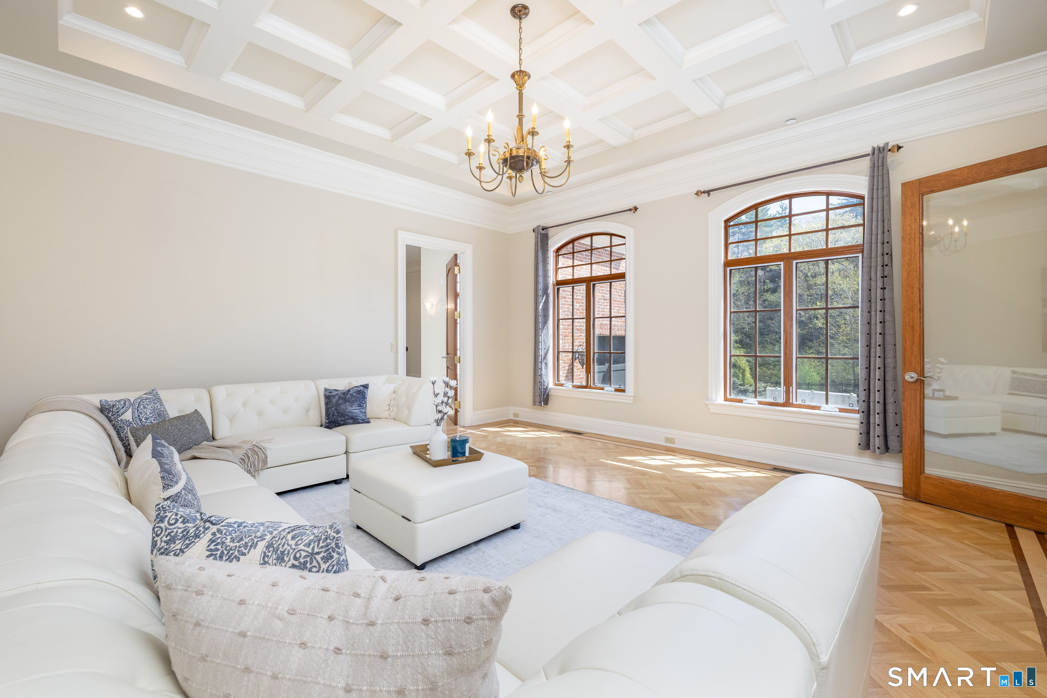 40 Parsons Way Avon, CT 06001 - Photo 10 of 40 Spacious living area with natural light