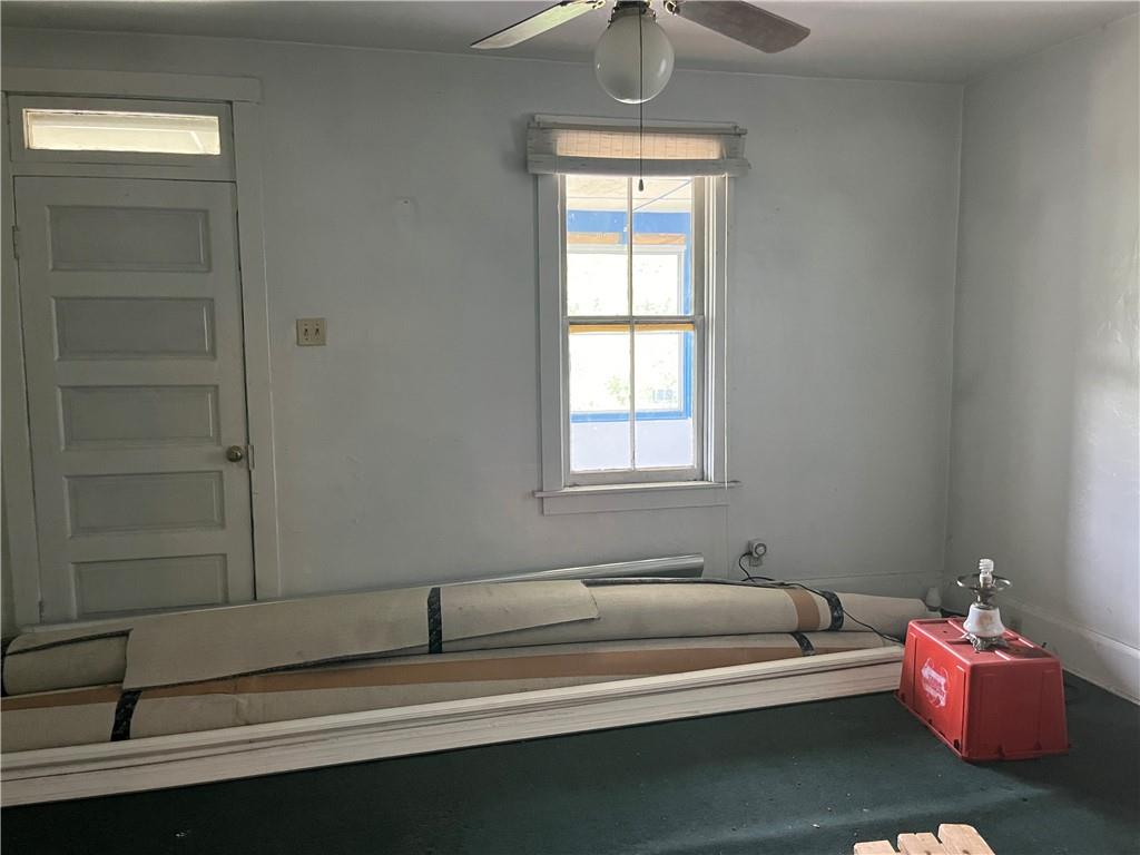271-a Wendel Road Irwin, PA 15642 - Photo 7 of 19 a bathroom with a bathtub and window