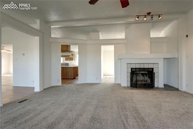 9663 North Log Road Calhan, CO 80808 - Photo 8 of 32 Gallery Image 8