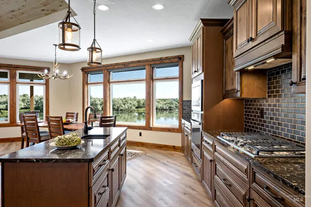 $1,995,000 | 1964 River Road, Homedale, ID 83628