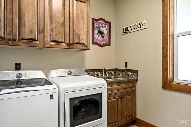 $1,995,000 | 1964 River Road, Homedale, ID 83628