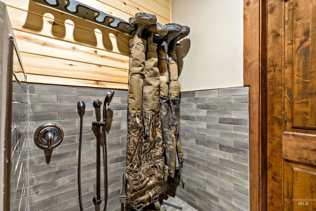 $1,995,000 | 1964 River Road, Homedale, ID 83628