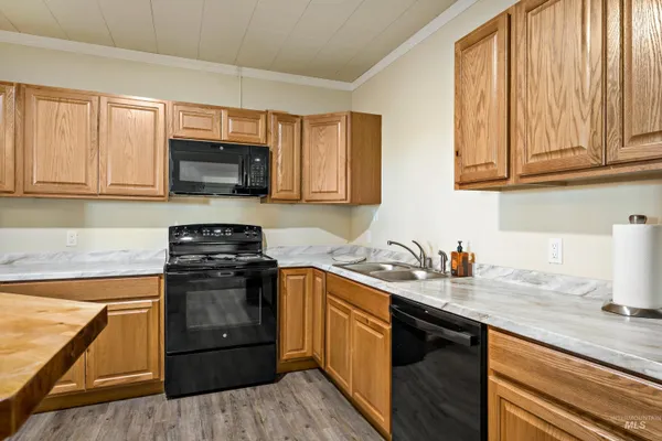 $1,995,000 | 1964 River Road, Homedale, ID 83628