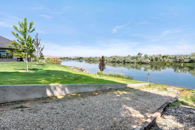 $1,995,000 | 1964 River Road, Homedale, ID 83628