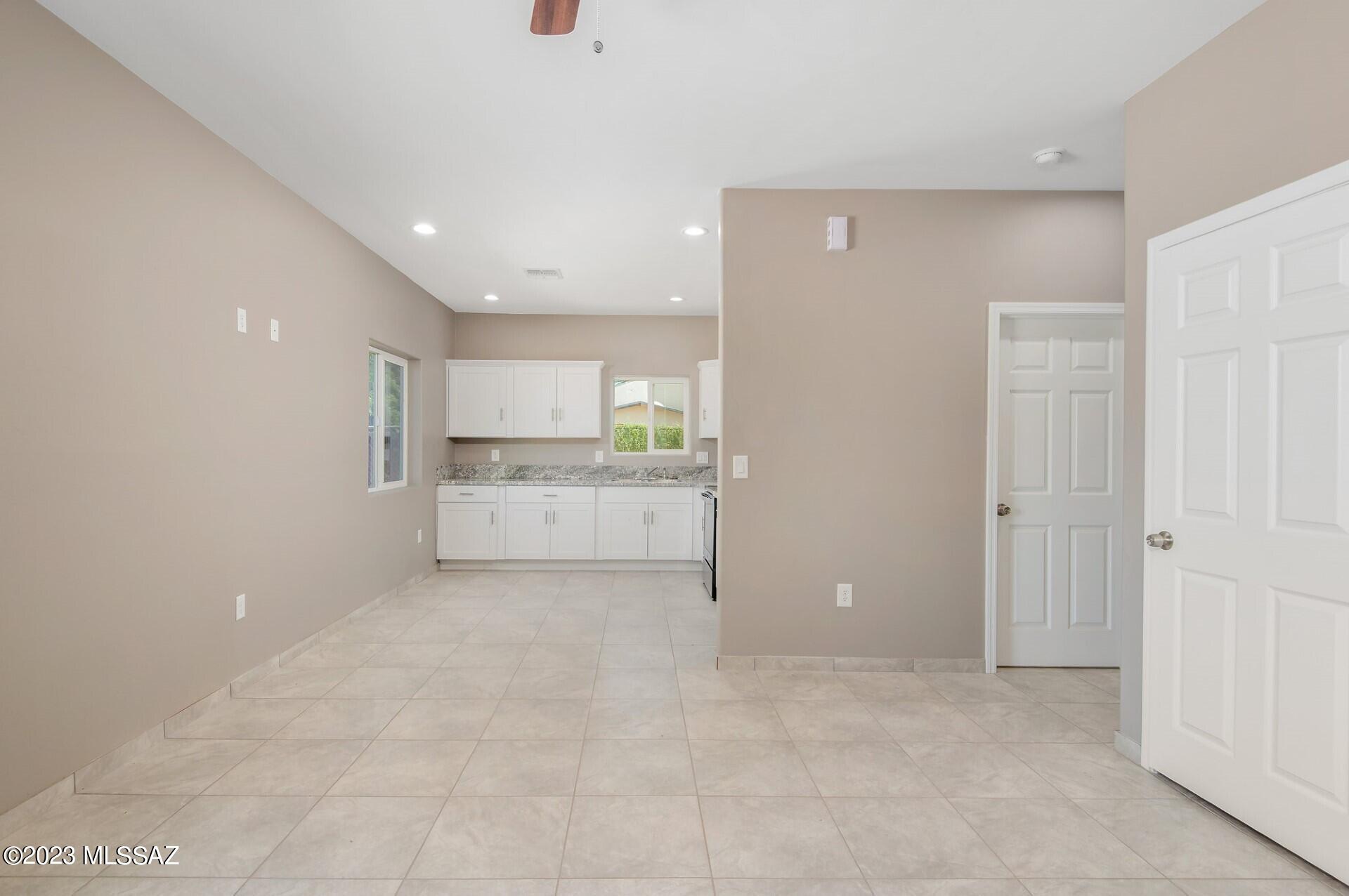 433 East Navajo Road Tucson, AZ 85705 - Photo 6 of 34 Gallery Image 6