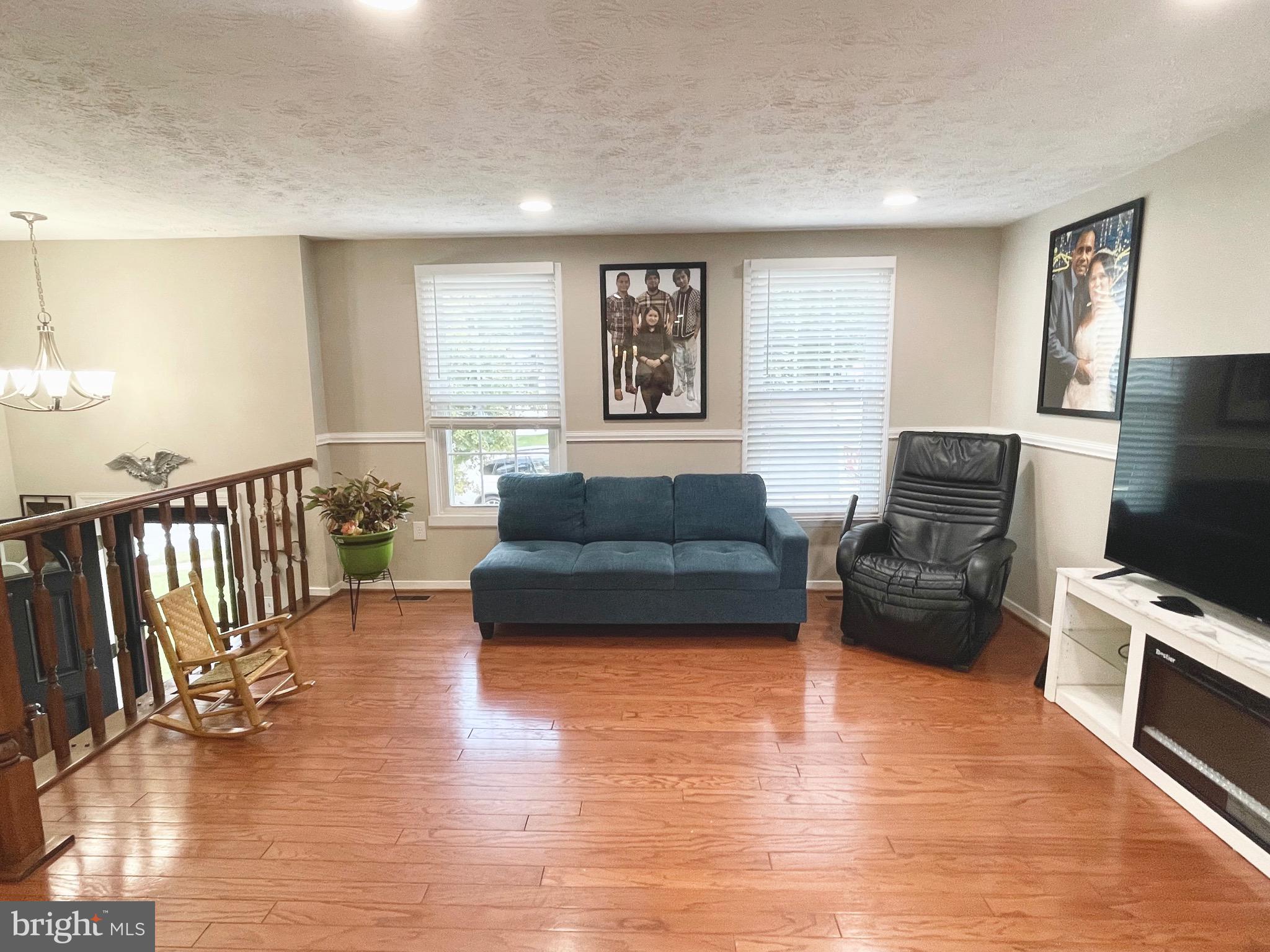 208 E Road Mount Airy, MD 21771 - Photo 4 of 23 Gallery Image 4
