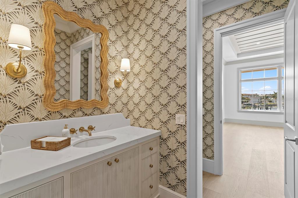 16 Sandpiper Road Tampa, FL 33609 - Photo 25 of 65