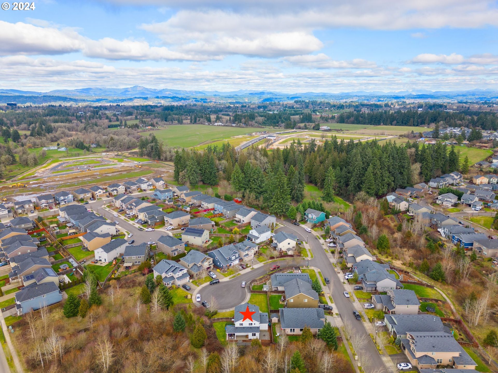 3519 North 6th Circle Ridgefield, WA 98642 - Photo 38 of 40 a view of lake with mountain