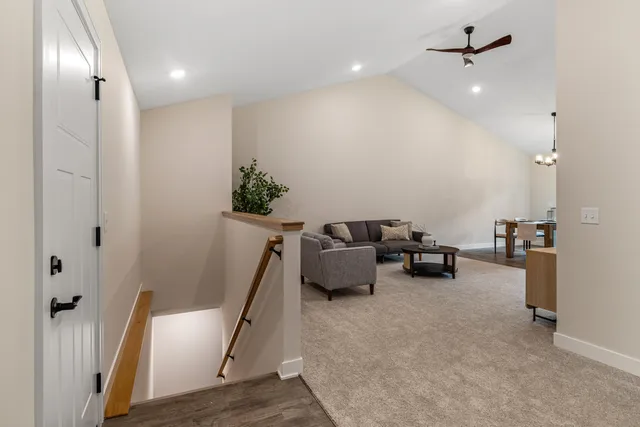 $319,999 | S1546 Shawnee Drive, Unit B, Alma, WI 54610