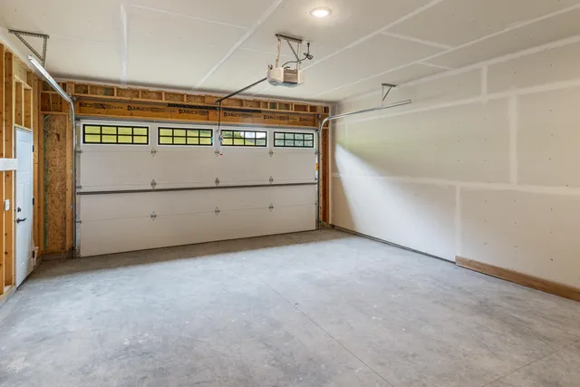 $319,999 | S1546 Shawnee Drive, Unit B, Alma, WI 54610