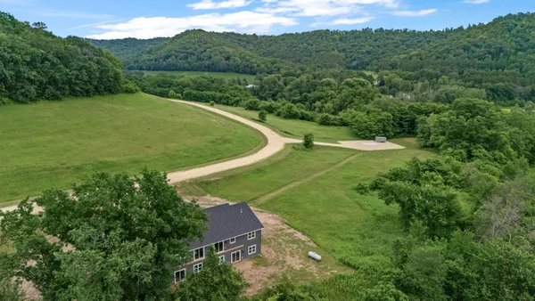 $319,999 | S1546 Shawnee Drive, Unit B, Alma, WI 54610