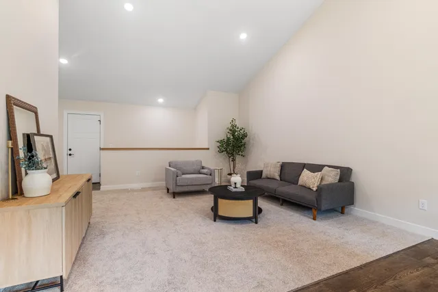 $319,999 | S1546 Shawnee Drive, Unit B, Alma, WI 54610