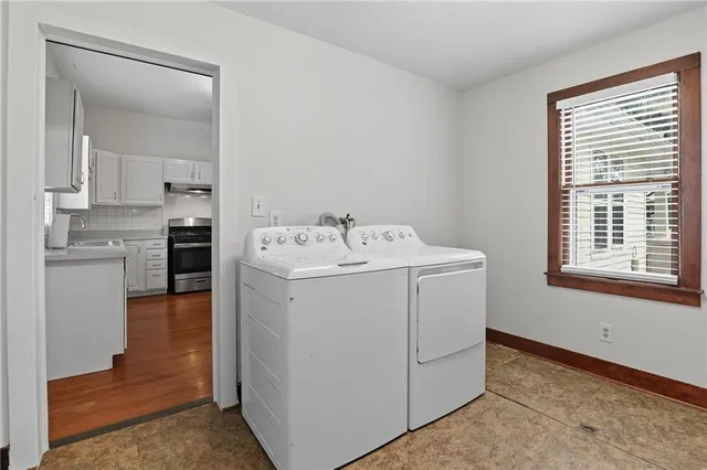 $190,000 | 715 North 10th Street, Leavenworth, KS 66048