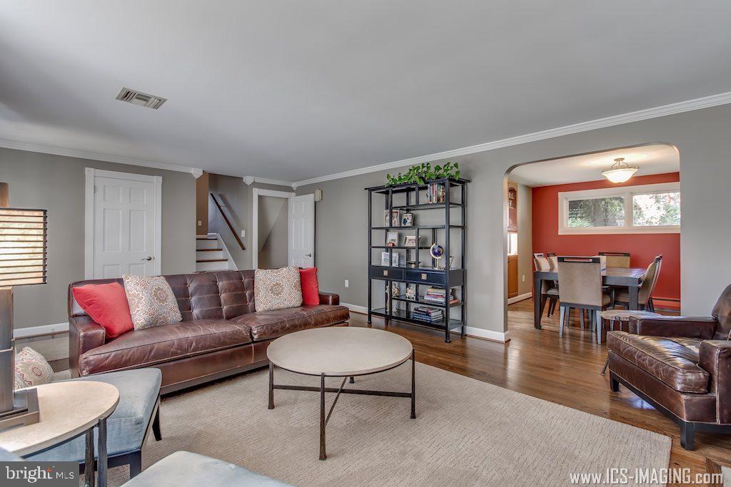 360 Beverly Road Camp Hill, PA 17011 - Photo 3 of 25 Gallery Image 3