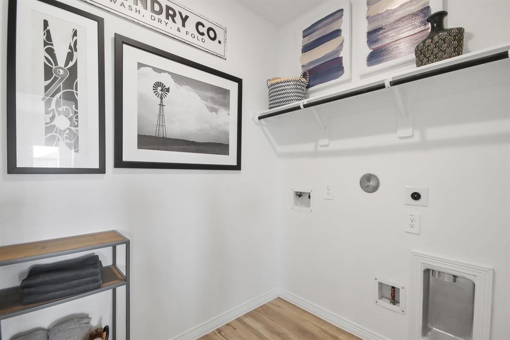 8245 Cheetah Path Godley, TX 76044 - Photo 15 of 28 Emory ll Representative Photo 10