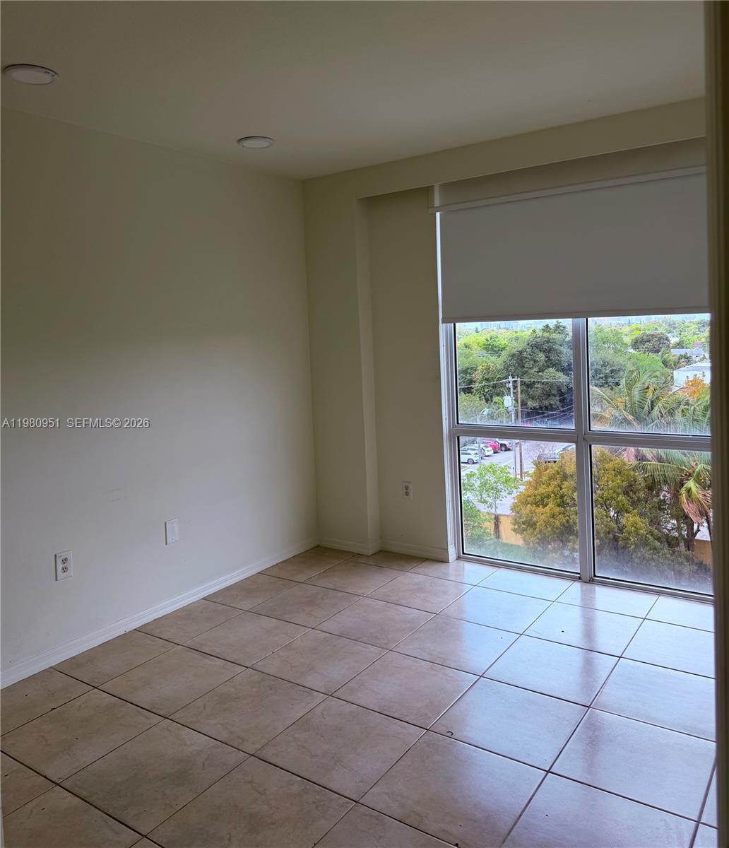 900 Southwest 8th Street, Unit 604 Miami, FL 33130 - Photo 37 of 38