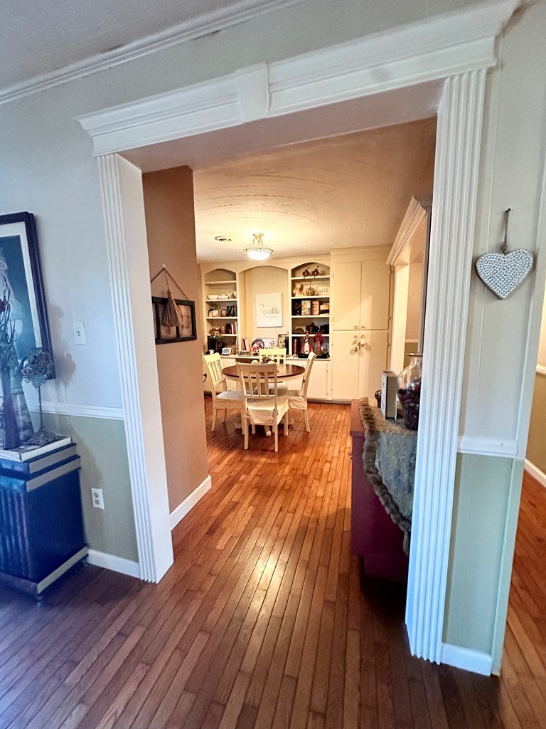 565 Spring Valley Road Bristol, VA 24201 - Photo 11 of 41 Gallery Image 11