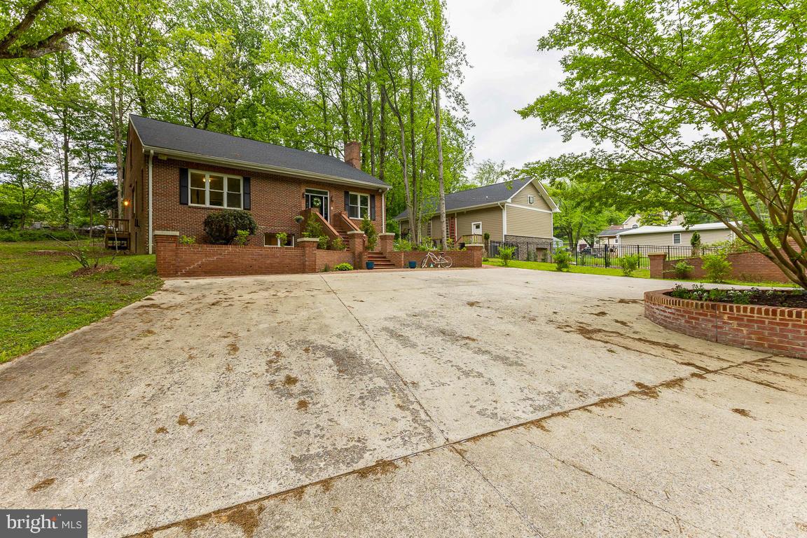 11901 Marmary Road Gaithersburg, MD 20878 - Photo 1 of 52 Gallery Image 1