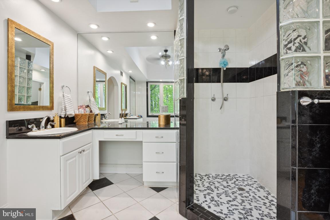 11901 Marmary Road Gaithersburg, MD 20878 - Photo 24 of 52 Gallery Image 24