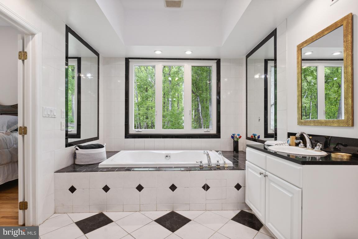 11901 Marmary Road Gaithersburg, MD 20878 - Photo 25 of 52 Gallery Image 25