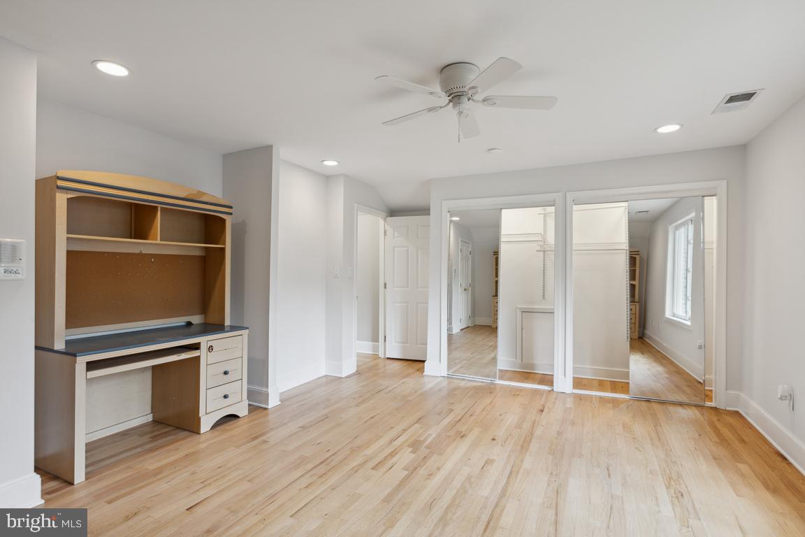 11901 Marmary Road Gaithersburg, MD 20878 - Photo 27 of 52 Gallery Image 27