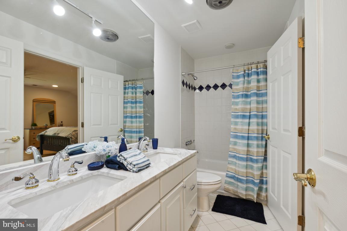 11901 Marmary Road Gaithersburg, MD 20878 - Photo 29 of 52 Gallery Image 29