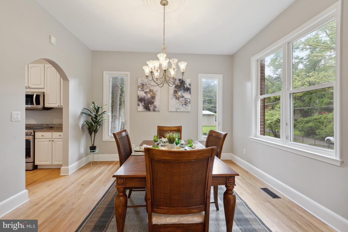 11901 Marmary Road Gaithersburg, MD 20878 - Photo 3 of 52 Gallery Image 3