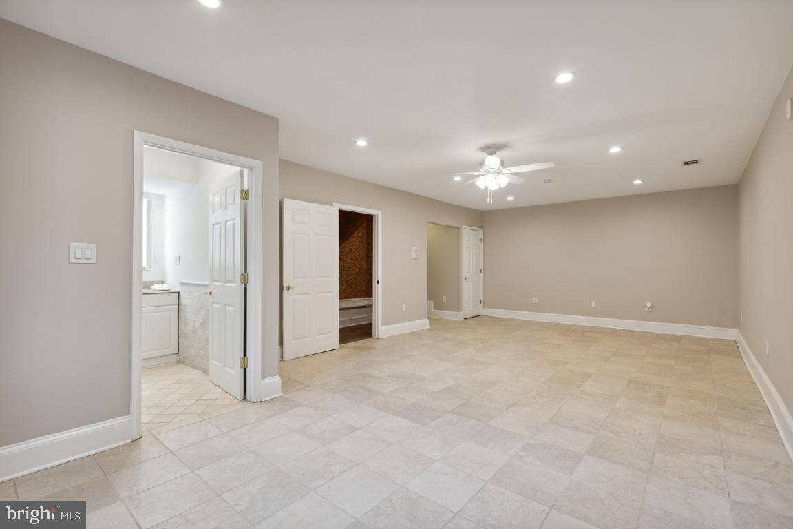 11901 Marmary Road Gaithersburg, MD 20878 - Photo 34 of 52 Gallery Image 34
